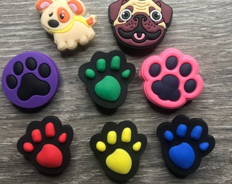 Detail Paw Print Crocs Nomer 37