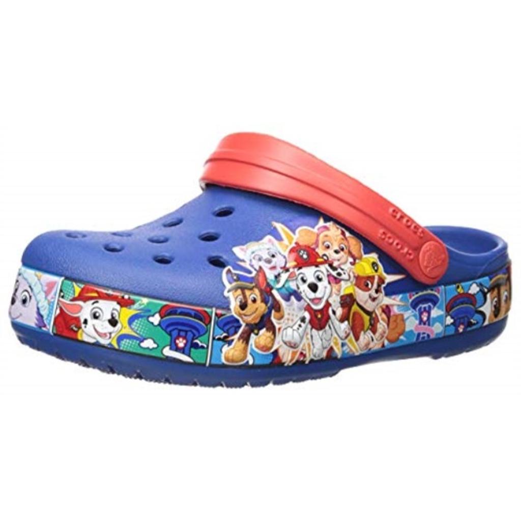 Detail Paw Print Crocs Nomer 41