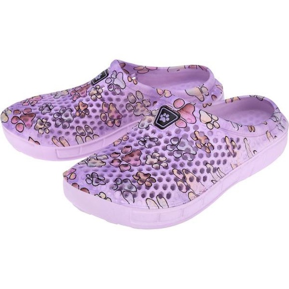 Detail Paw Print Crocs Nomer 8