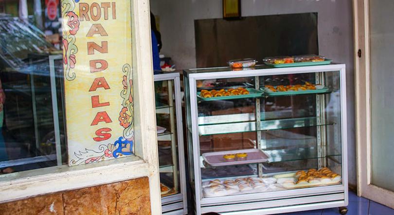 Detail Desain Toko Roti Sederhana Nomer 28