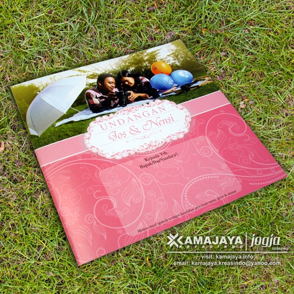 Detail Desain Undangan Pernikahan Dengan Foto Prewedding Nomer 22