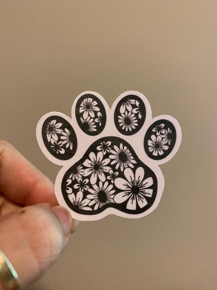 Detail Paw Print Sticker On Mailbox Nomer 49