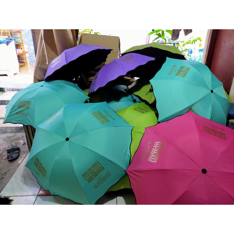 Detail Payung Tupperware 3d Nomer 56