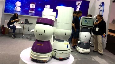 Detail Peanut Robot Waiter Nomer 12
