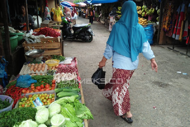 Detail Pedagang Sayur Di Pasar Nomer 30