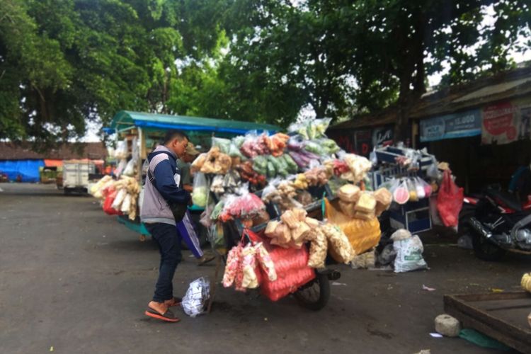 Detail Pedagang Sayur Di Pasar Nomer 32