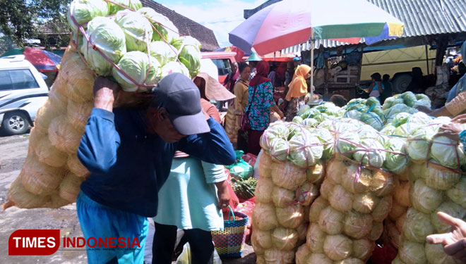 Detail Pedagang Sayur Di Pasar Nomer 47