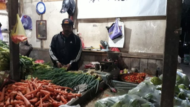 Detail Pedagang Sayur Di Pasar Nomer 50