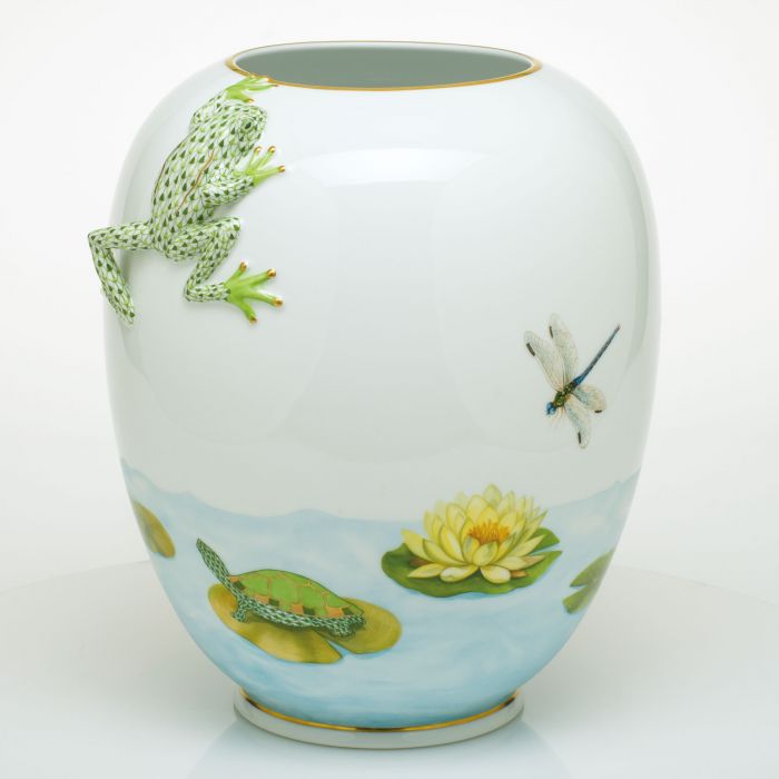 Detail Lotus Frog Vase Nomer 44