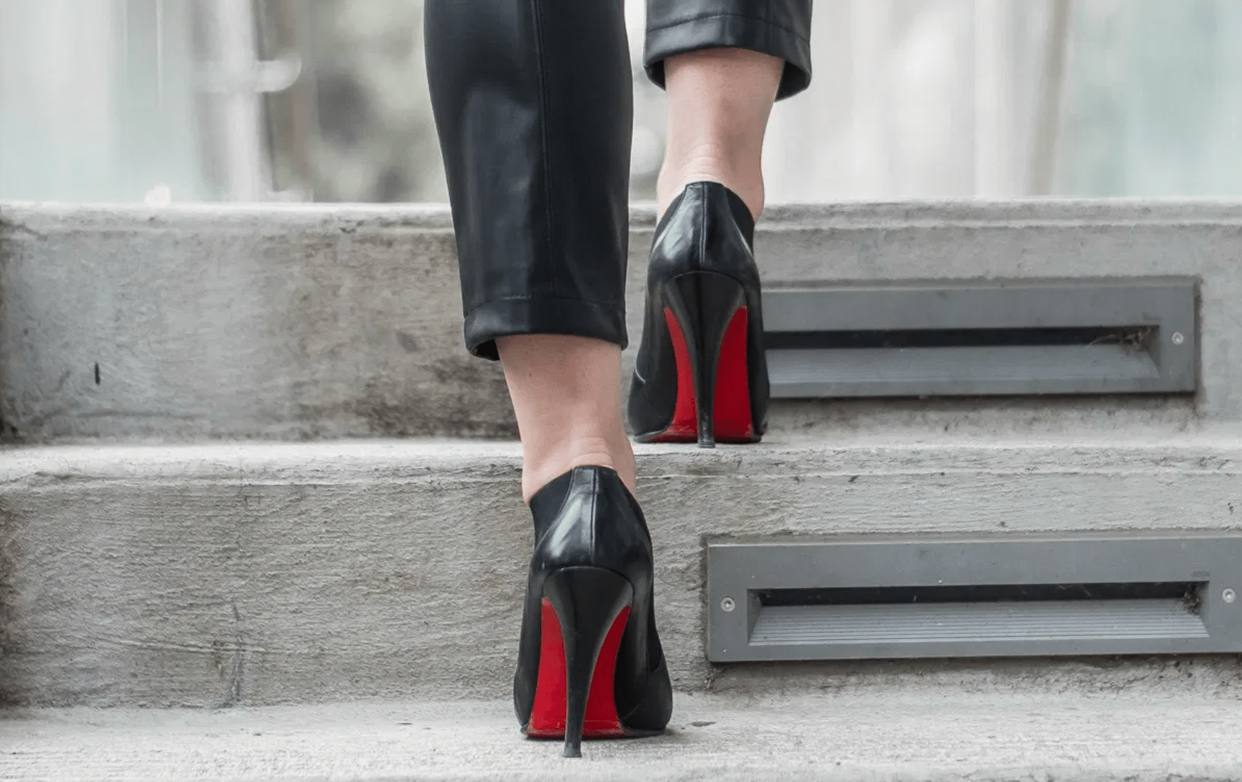 Detail Louboutin Images Nomer 9