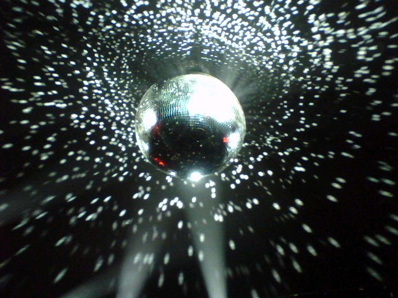 Detail Louisville Disco Ball Nomer 37