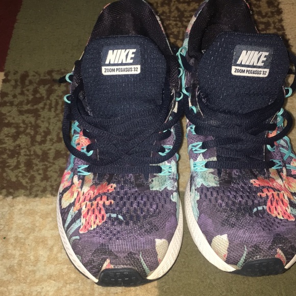 Detail Pegasus 32 Floral Nomer 39