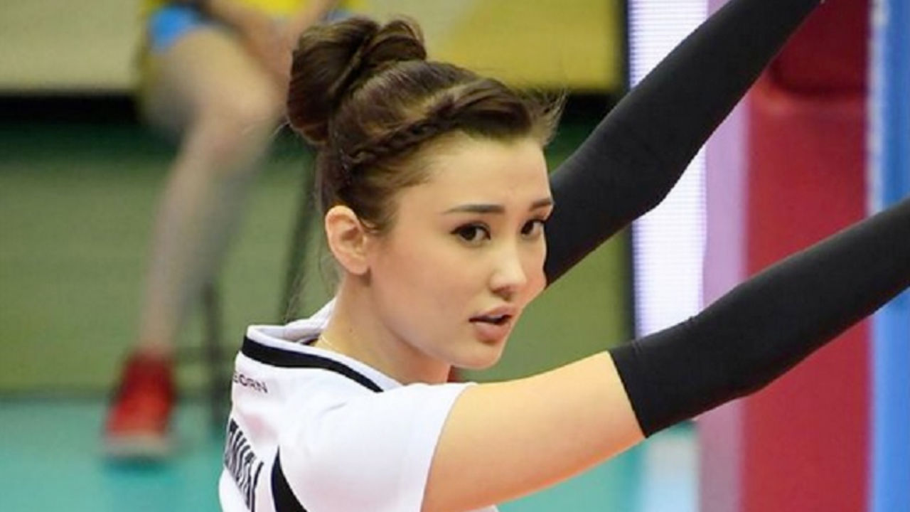 Detail Pemain Volly Wanita Tercantik Nomer 13