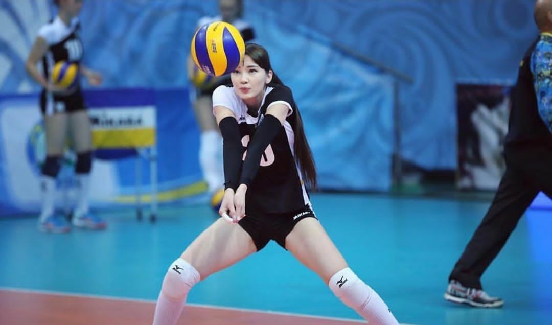 Detail Pemain Volly Wanita Tercantik Nomer 10