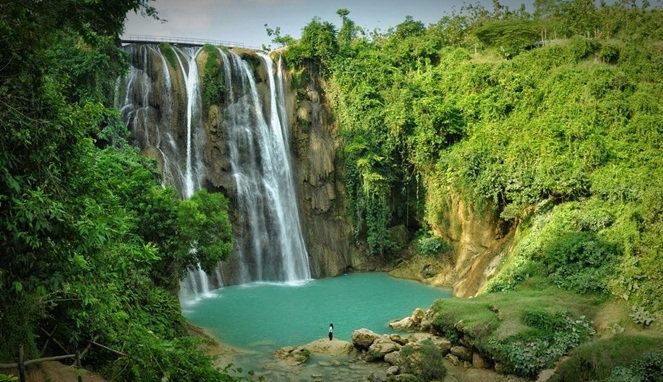 Detail Pemandangan Air Terjun Asli Nomer 8