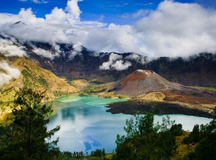 Detail Pemandangan Alam Yang Indah Di Indonesia Nomer 50