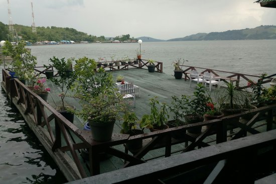 Detail Pemandangan Danau Sentani Nomer 40