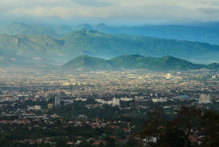 Detail Pemandangan Di Bandung Nomer 21