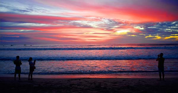 Detail Pemandangan Di Pantai Kuta Bali Nomer 34