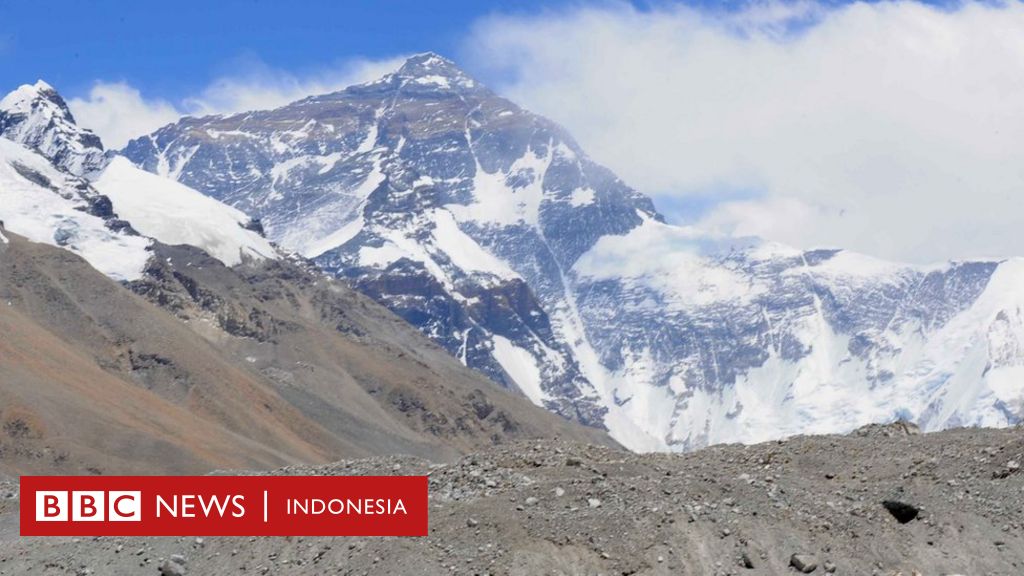Detail Pemandangan Gunung Everest Nomer 31