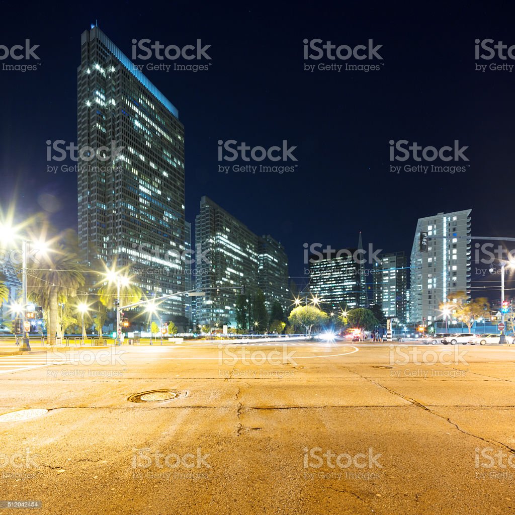 Detail Pemandangan Jalan Kota Malam Nomer 48