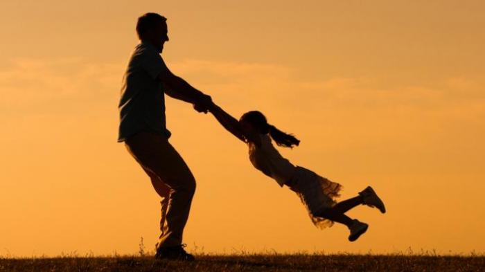 Detail Lukisan Ayah Dan Anak Nomer 24