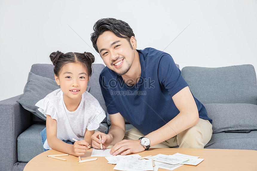 Detail Lukisan Ayah Dan Anak Nomer 34