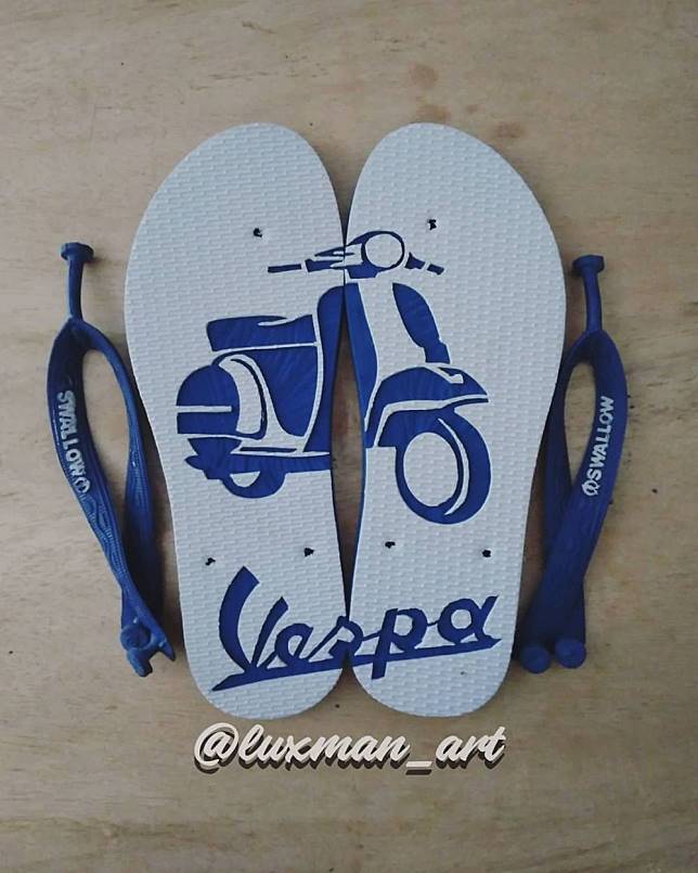 Detail Lukisan Di Sandal Jepit Nomer 27