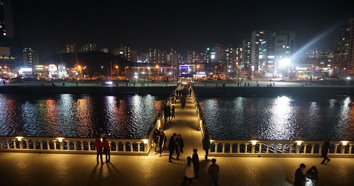 Pemandangan Korea Malam Hari - KibrisPDR