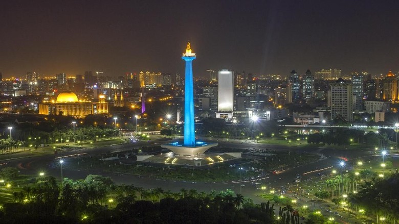 Detail Pemandangan Kota Malam Hari Dari Atas Gedung Nomer 13