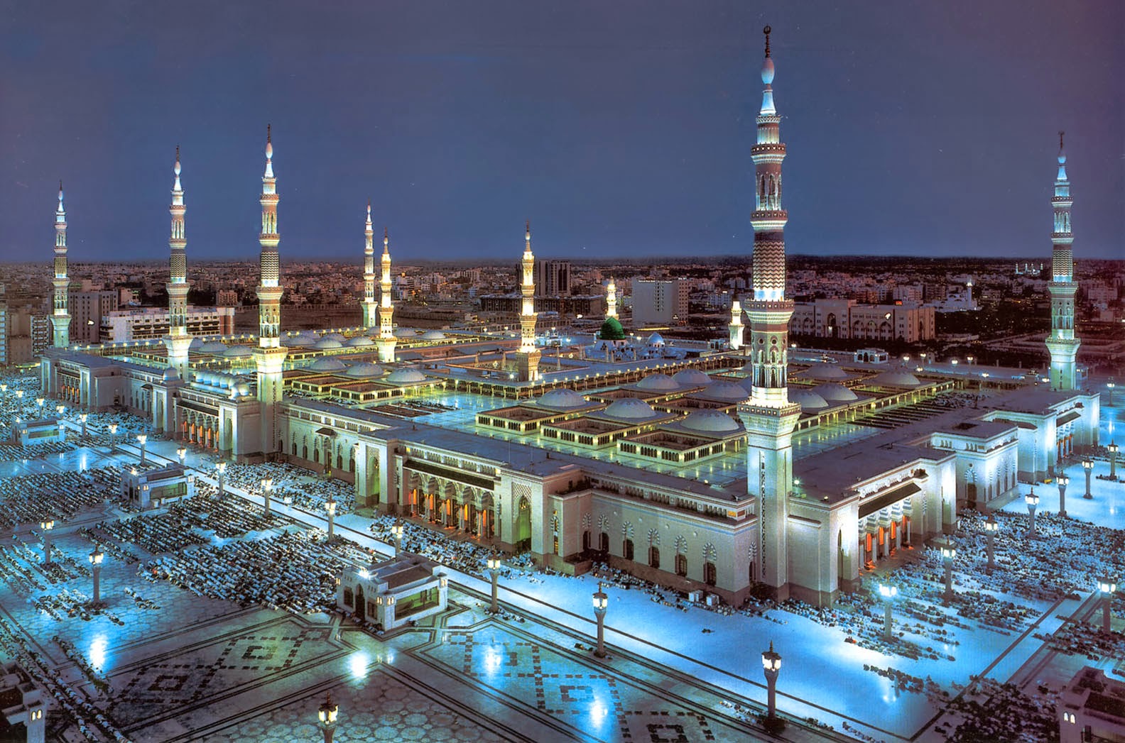 Detail Pemandangan Masjid Nabawi Nomer 2