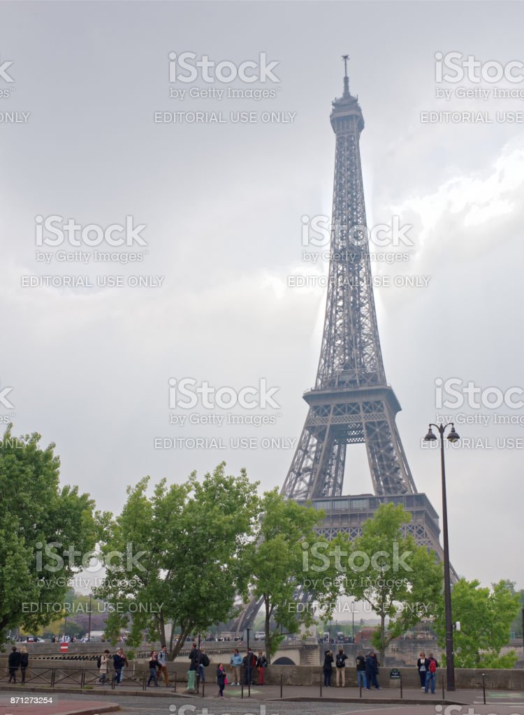 Detail Pemandangan Menara Eiffel Nomer 52