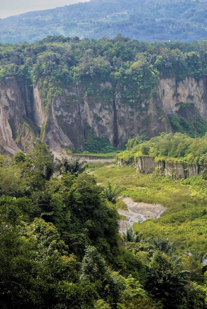 Detail Pemandangan Ngarai Sianok Nomer 14