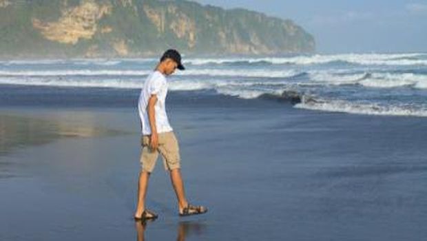 Detail Pemandangan Pantai Parangtritis Nomer 52