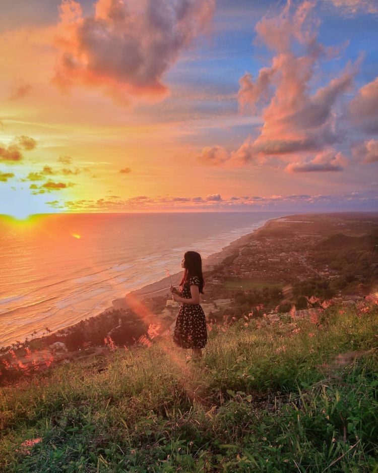 Detail Pemandangan Senja Di Pantai Nomer 34