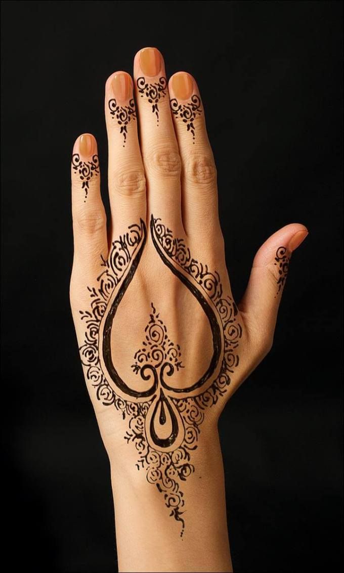 Detail Lukisan Henna Tangan Nomer 3
