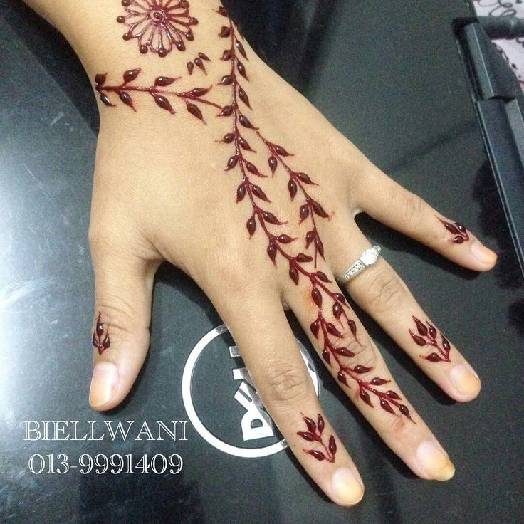 Detail Lukisan Henna Tangan Nomer 42