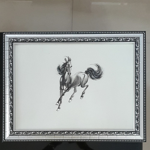 Detail Lukisan Kuda Hitam Putih Nomer 28