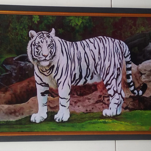 Detail Lukisan Macan Putih Nomer 24