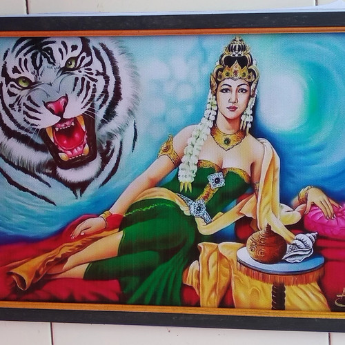 Detail Lukisan Macan Putih Nomer 46