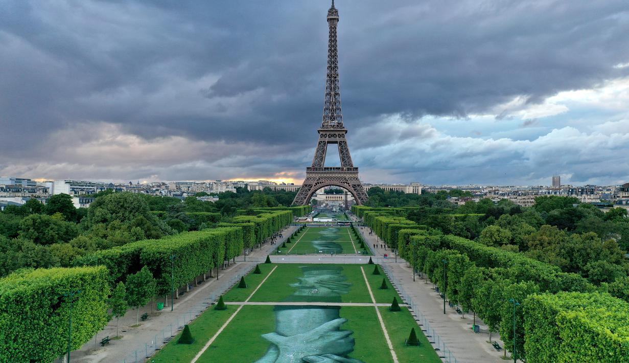 Detail Lukisan Menara Eiffel Paris Nomer 6