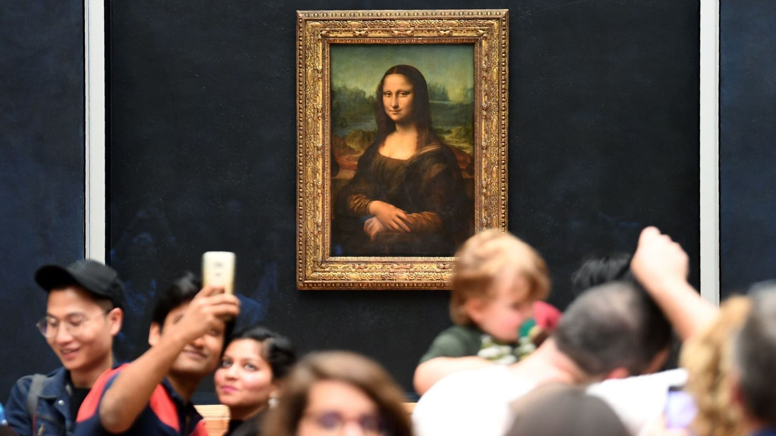 Detail Lukisan Monalisa Karya Leonardo Da Vinci Nomer 34