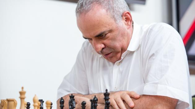 Detail Pembukaan Catur Gary Kasparov Nomer 44