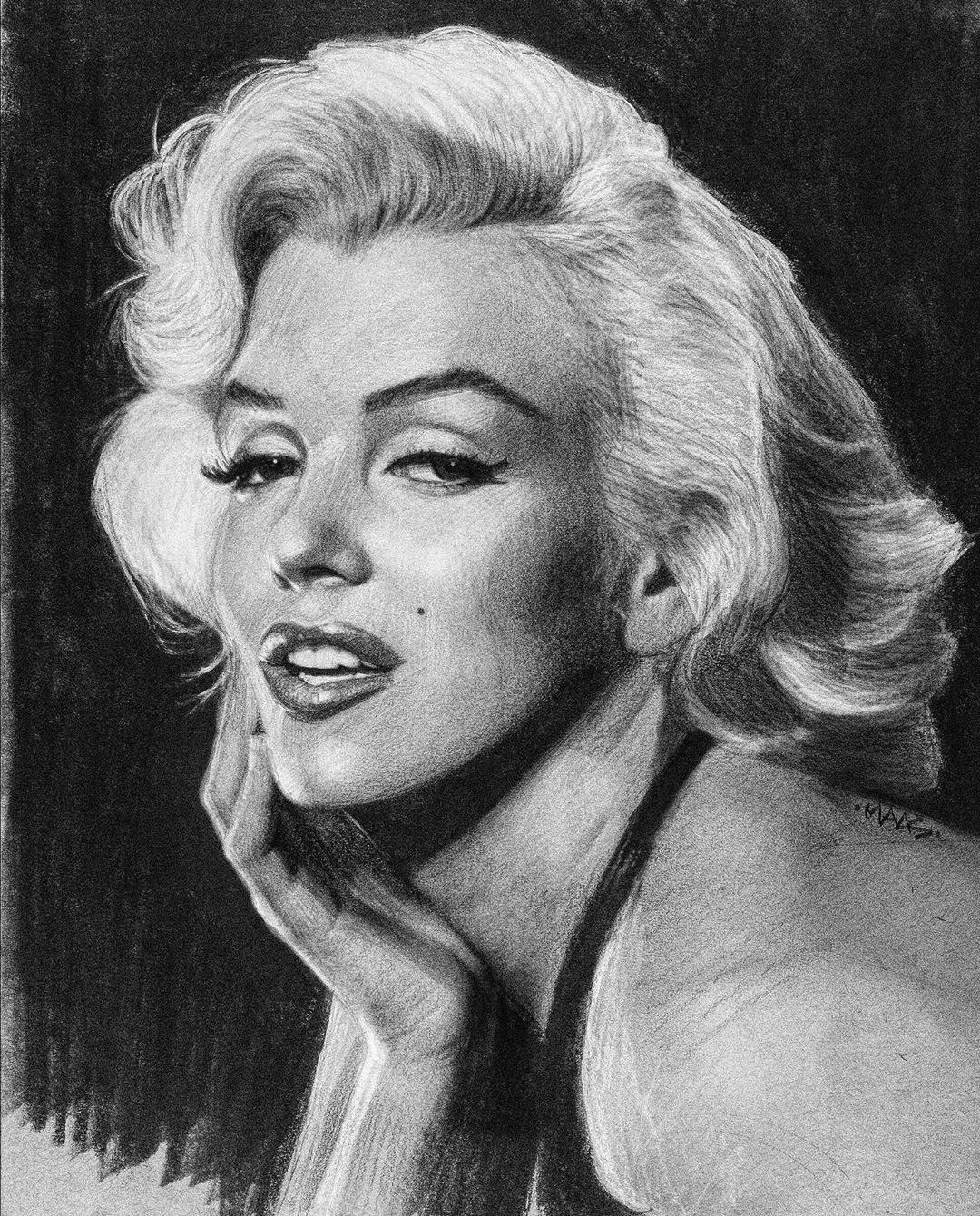 Detail Pencil Marilyn Monroe Drawing Nomer 26