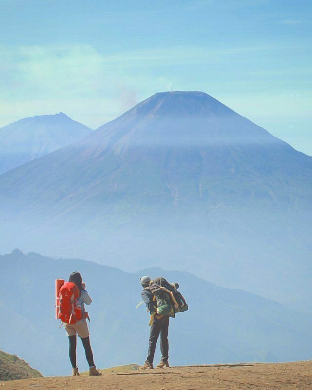 Detail Pendaki Gunung Wallpaper Nomer 5