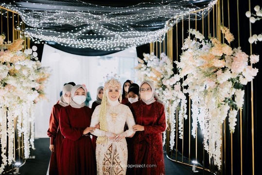 Detail Pengantin Yang Cantik Nomer 50