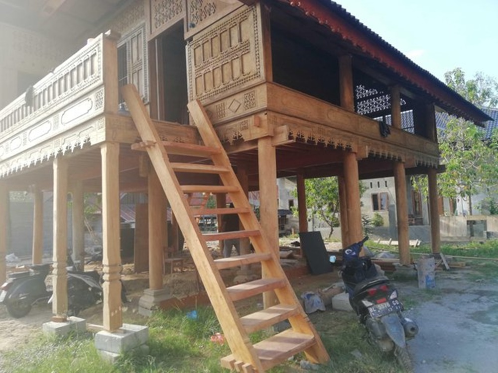 Detail Lukisan Rumah Adat Aceh Nomer 37