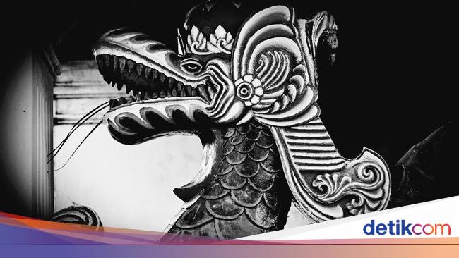 Detail Lukisan Ular Naga Nomer 23