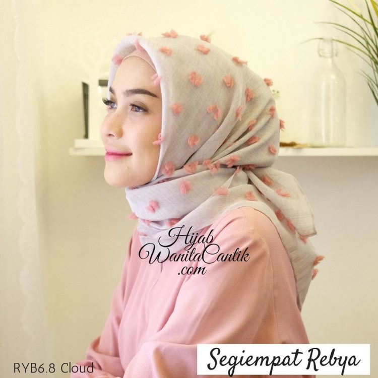 Detail Lukisan Wanita Cantik Berhijab Nomer 53