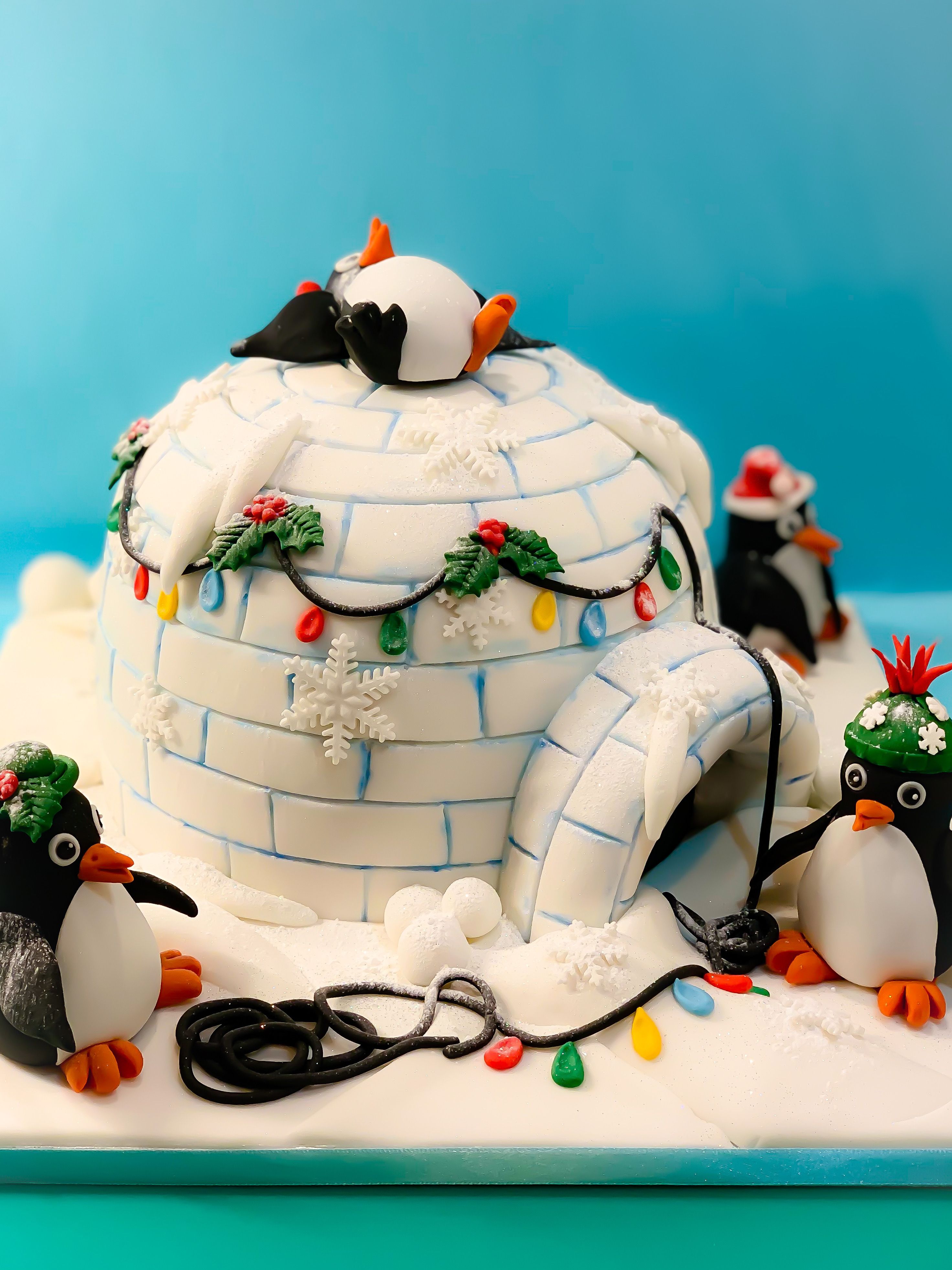 Detail Penguin Igloo Cake Nomer 25